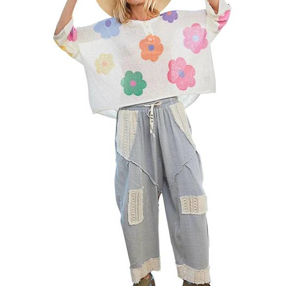 NEW POL flower print with buttons in ivory - Picture 2 of 3